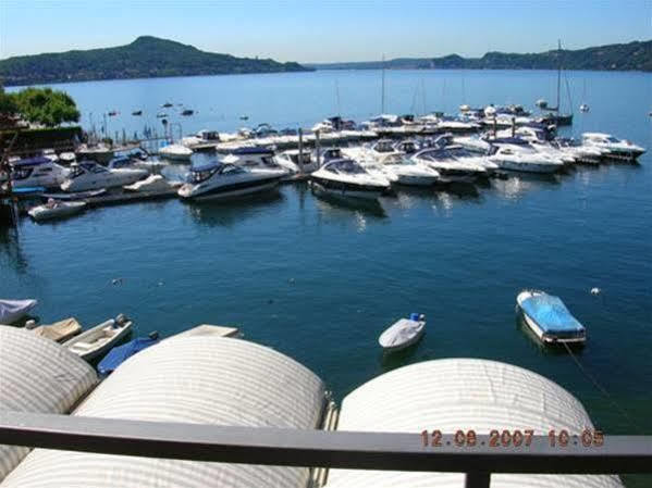 Hotel Capri Lesa Εξωτερικό φωτογραφία
