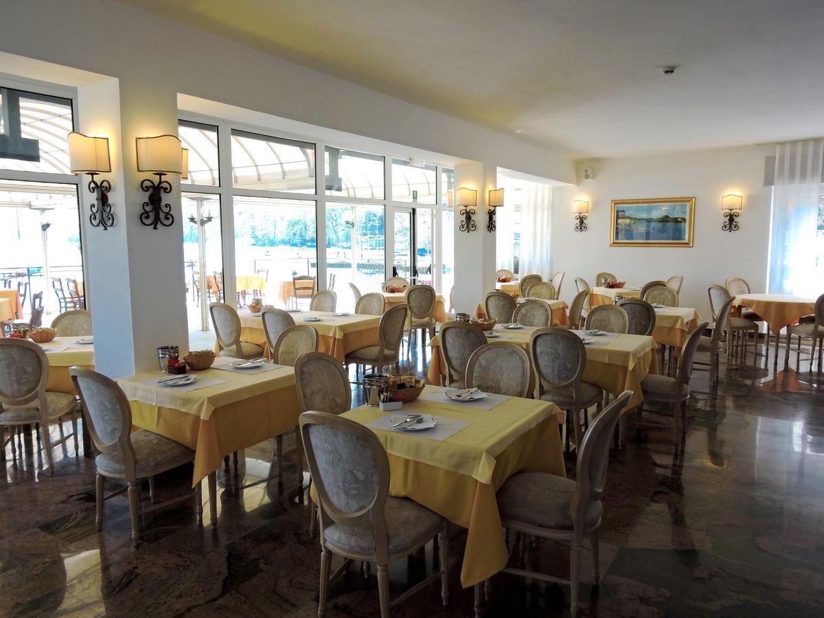 Hotel Capri Lesa Εξωτερικό φωτογραφία