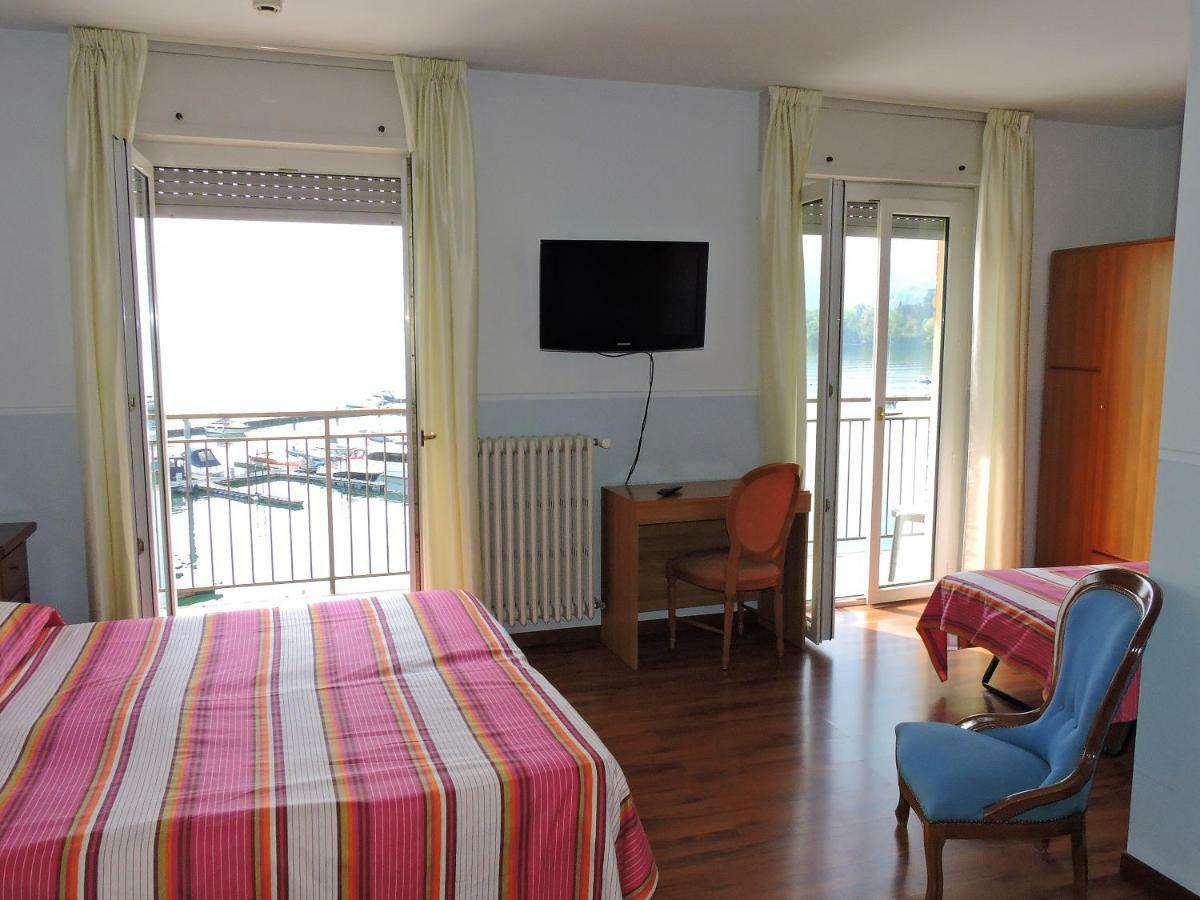 Hotel Capri Lesa Εξωτερικό φωτογραφία